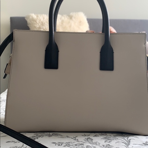 Kate Spade Purse - Picture 4 of 6